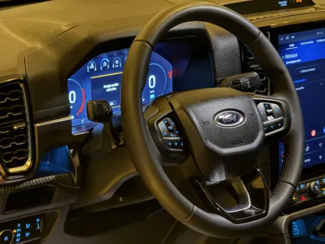 FORD Ranger 3.0 V6 4X4 LIMITED PLUS TURBO DIESEL CABINE DUPLA AUTOM�TICO, Foto 3