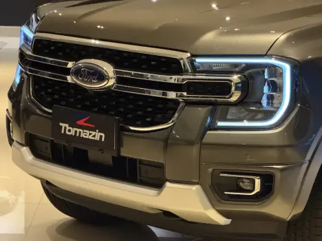 FORD Ranger 3.0 V6 4X4 LIMITED PLUS TURBO DIESEL CABINE DUPLA AUTOM�TICO, Foto 9