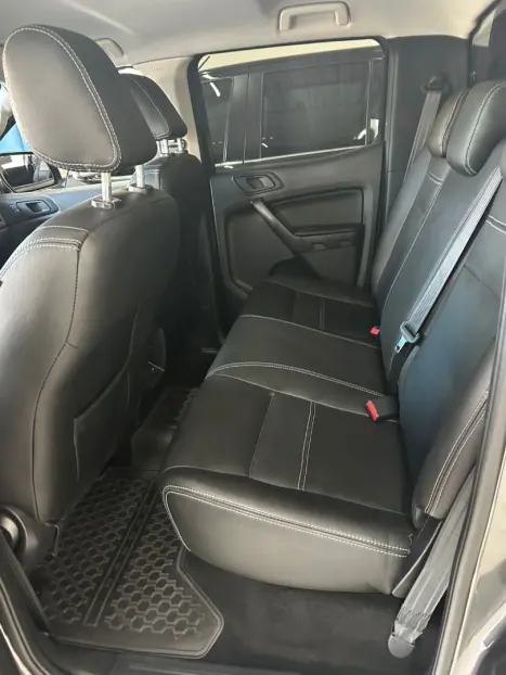 FORD Ranger 3.2 20V CABINE DUPLA 4X4 STORM TURBO DIESEL AUTOM�TICO, Foto 3