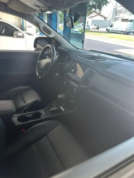 FORD Ranger 3.2 20V CABINE DUPLA 4X4 STORM TURBO DIESEL AUTOM�TICO, Foto 4