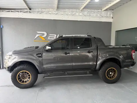 FORD Ranger 3.2 20V CABINE DUPLA 4X4 LIMITED TURBO DIESEL AUTOM�TICO, Foto 2