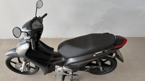 HONDA Biz 125 EX, Foto 3