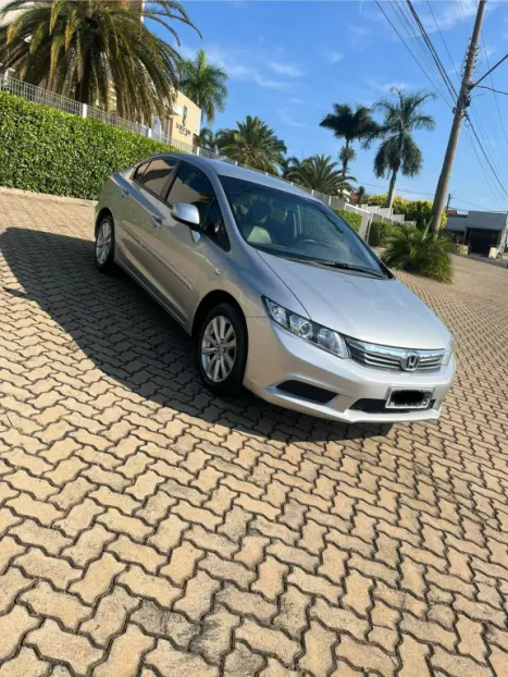 HONDA Civic 1.8 16V 4P FLEX LXS AUTOMTICO, Foto 2