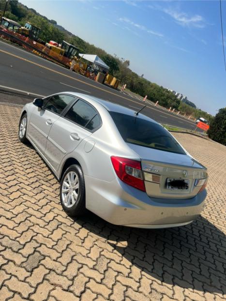 HONDA Civic 1.8 16V 4P FLEX LXS AUTOMTICO, Foto 3