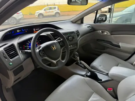 HONDA Civic 1.8 16V 4P FLEX LXS AUTOM�TICO, Foto 8