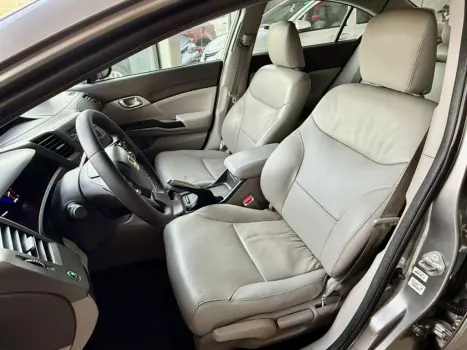 HONDA Civic 1.8 16V 4P FLEX LXS AUTOM�TICO, Foto 9