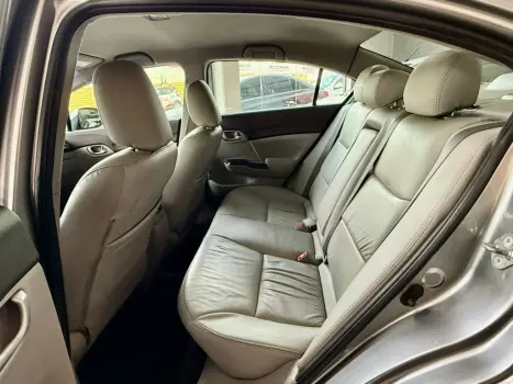 HONDA Civic 1.8 16V 4P FLEX LXS AUTOM�TICO, Foto 10