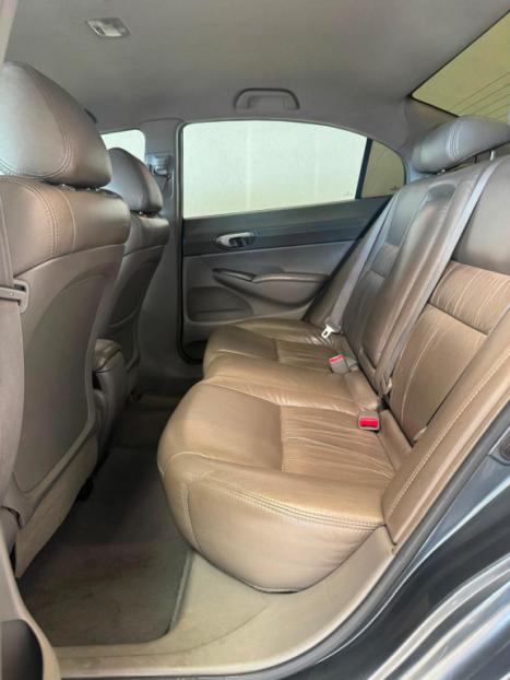 HONDA Civic 1.8 16V 4P LXS, Foto 4