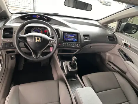 HONDA Civic 1.8 16V 4P FLEX LXS, Foto 8
