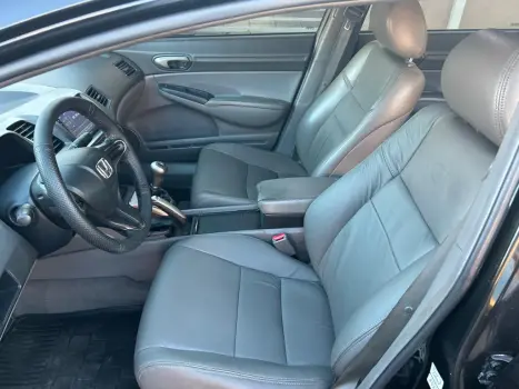HONDA Civic 1.8 16V 4P FLEX LXS, Foto 2