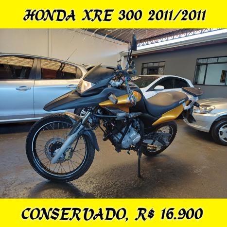 HONDA XRE 300 ABS, Foto 1