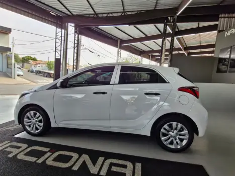 HYUNDAI HB 20 Hatch 1.0 12V 4P FLEX UNIQUE, Foto 4