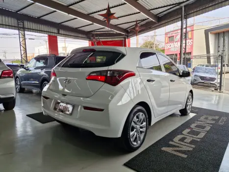 HYUNDAI HB 20 Hatch 1.0 12V 4P FLEX UNIQUE, Foto 5