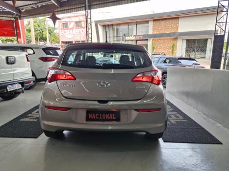 HYUNDAI HB 20 Hatch 1.6 16V 4P FLEX COMFORT PLUS AUTOM�TICO, Foto 6