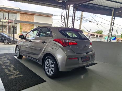 HYUNDAI HB 20 Hatch 1.6 16V 4P FLEX COMFORT PLUS AUTOM�TICO, Foto 7