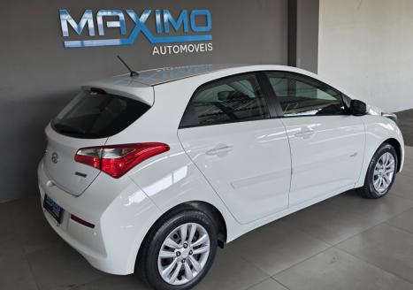 HYUNDAI HB 20 Hatch 1.6 16V 4P COMFORT FLEX AUTOM�TICO, Foto 2