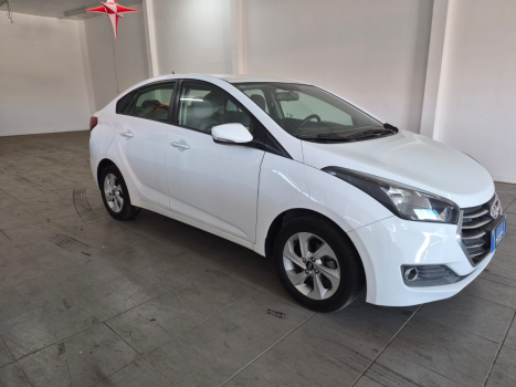 HYUNDAI HB 20 Hatch 1.6 16V 4P FLEX COMFORT STYLE AUTOM�TICO, Foto 2