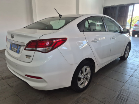HYUNDAI HB 20 Hatch 1.6 16V 4P FLEX COMFORT STYLE AUTOM�TICO, Foto 4