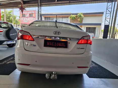 HYUNDAI HB 20 Sedan 1.6 16V 4P FLEX COMFORT PLUS, Foto 6