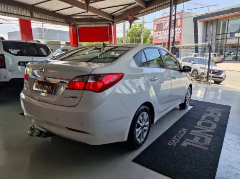 HYUNDAI HB 20 Sedan 1.6 16V 4P FLEX COMFORT PLUS, Foto 7