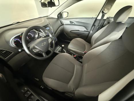 HYUNDAI HB 20 Sedan 1.0 12V 4P FLEX UNIQUE, Foto 5