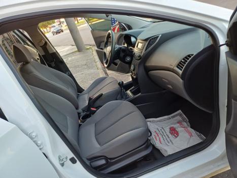 HYUNDAI HB 20 Sedan 1.0 12V 4P FLEX UNIQUE, Foto 6