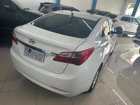 HYUNDAI HB 20 Sedan 1.6 16V 4P FLEX COMFORT PLUS AUTOM�TICO, Foto 4