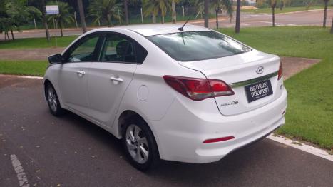 HYUNDAI HB 20 Sedan 1.6 16V 4P FLEX COMFORT AUTOM�TICO, Foto 3