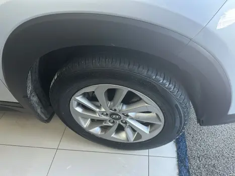 HYUNDAI Tucson 1.6 16V 4P T-GDI GLS ECOSHIFT AUTOM�TICO, Foto 9