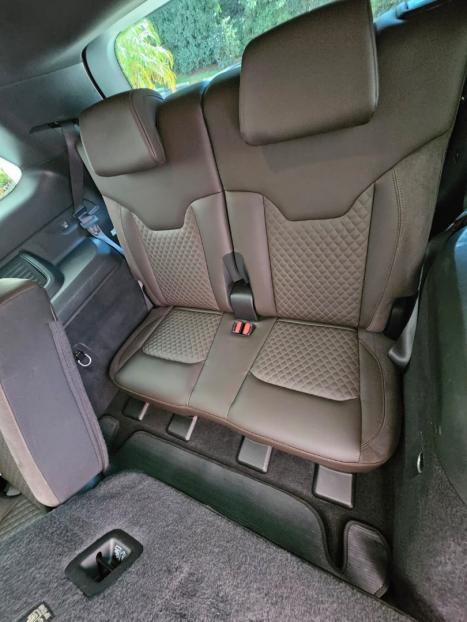 JEEP Commander 2.0 16V 4P TD380 OVERLAND 4X4 TURBO DIESEL AUTOM�TICO AT9, Foto 9
