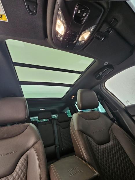 JEEP Commander 2.0 16V 4P TD380 OVERLAND 4X4 TURBO DIESEL AUTOM�TICO AT9, Foto 10