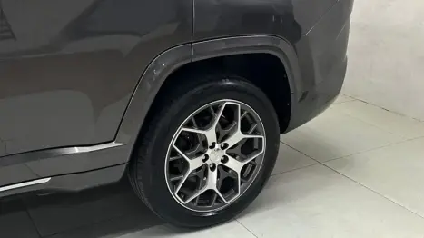 JEEP Commander 2.0 16V 4P HURRICANE 4 OVERLAND TURBO 4X4 AUTOMÁTICO AT9, Foto 3