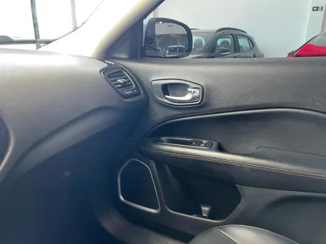 JEEP Compass 2.0 16V 4P LIMITED S TURBO DIESEL 4X4 AUTOMTICO, Foto 8