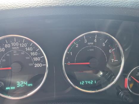 JEEP Wrangler 3.8 V6 4P UNLIMITED SAHARA 4X4 AUTOM�TICO, Foto 2