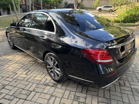 MERCEDES-BENZ E 250 2.0 16V 4P CGI EXCLUSIVE LAUNCH EDITION 9G-TRONIC AUTOM�TICO, Foto 4