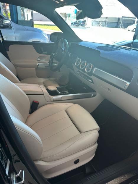 MERCEDES-BENZ GLB 200 1.3 16V 4P CGI PROGRESSIVE TURBO 7G-TRONIC DCT AUTOM�TICO, Foto 4