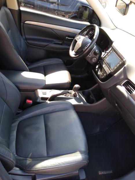 MITSUBISHI Outlander 2.0 16V 4P AUTOM�TICO, Foto 2