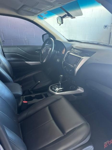 NISSAN Frontier 2.3 ATTACK CABINE DUPLA 4X4 BI-TURBO DIESEL AUTOM�TICO, Foto 6