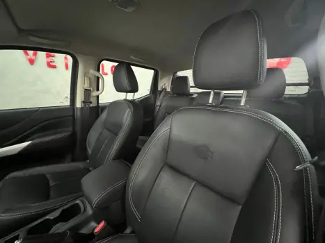 NISSAN Frontier 2.3 ATTACK CABINE DUPLA BI-TURBO DIESEL AUTOM�TICO, Foto 12