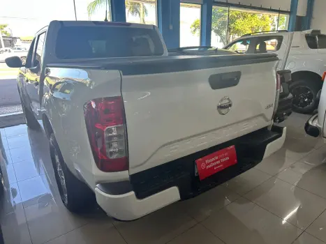 NISSAN Frontier 2.3 16V SE 4X4 CABINE DUPLA BI-TURBO DIESEL AUTOM�TICO, Foto 7