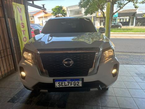 NISSAN Frontier 2.3 16V SE 4X4 CABINE DUPLA BI-TURBO DIESEL AUTOM�TICO, Foto 4