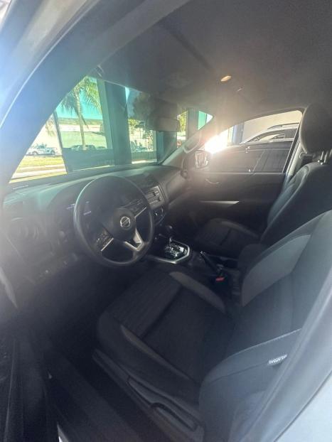 NISSAN Frontier 2.3 16V SE 4X4 CABINE DUPLA BI-TURBO DIESEL AUTOM�TICO, Foto 9