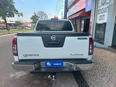 NISSAN Frontier 2.3 16V PLATINUM CABINE DUPLA 4X4 BI-TURBO DIESEL AUTOM�TICO, Foto 8