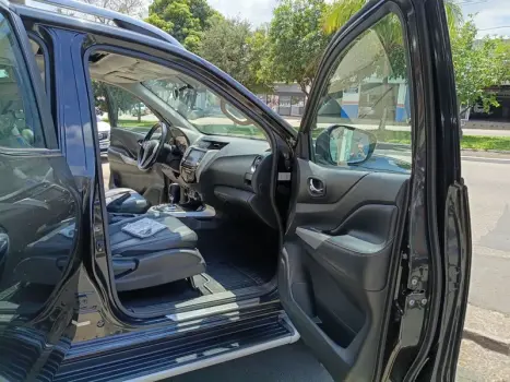 NISSAN Frontier 2.3 16V LE 4X4 CABINE DUPLA BI-TURBO DIESEL AUTOMÁTICO, Foto 6