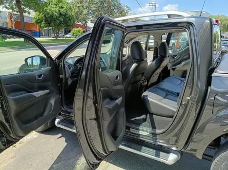 NISSAN Frontier 2.3 16V LE 4X4 CABINE DUPLA BI-TURBO DIESEL AUTOMÁTICO, Foto 10