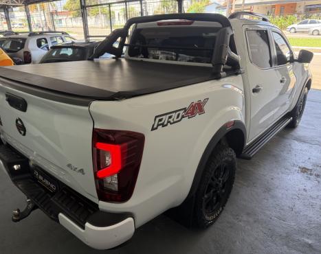 NISSAN Frontier 2.3 16V PRO4X CABINE DUPLA 4X4 BI-TURBO DIESEL AUTOMÁTICO, Foto 4