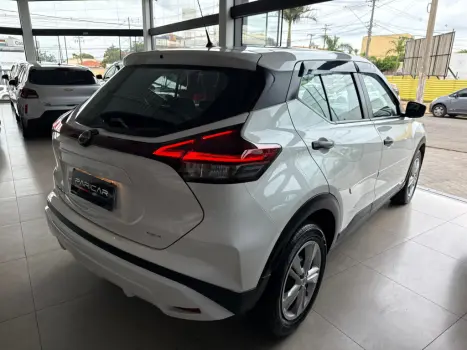 NISSAN Kicks 1.6 16V 4P FLEXSTART EXCLUSIVE XTRONIC AUTOM�TICO CVT, Foto 4