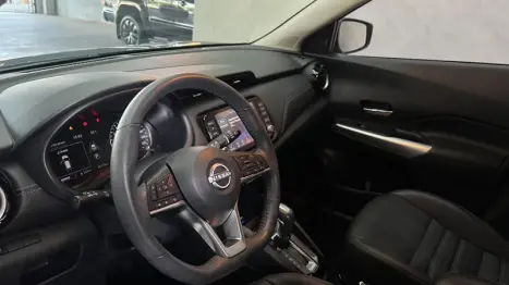 NISSAN Kicks 1.6 16V 4P FLEXSTART EXCLUSIVE XTRONIC AUTOMÁTICO CVT, Foto 8