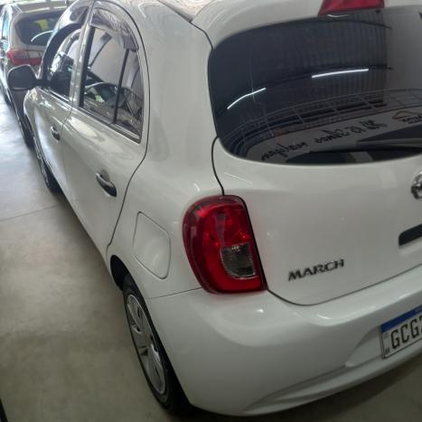 NISSAN March 1.0 16V 4P S FLEX, Foto 1