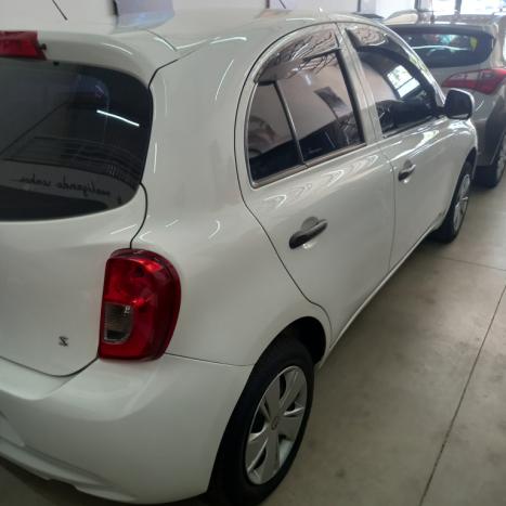 NISSAN March 1.0 16V 4P S FLEX, Foto 6